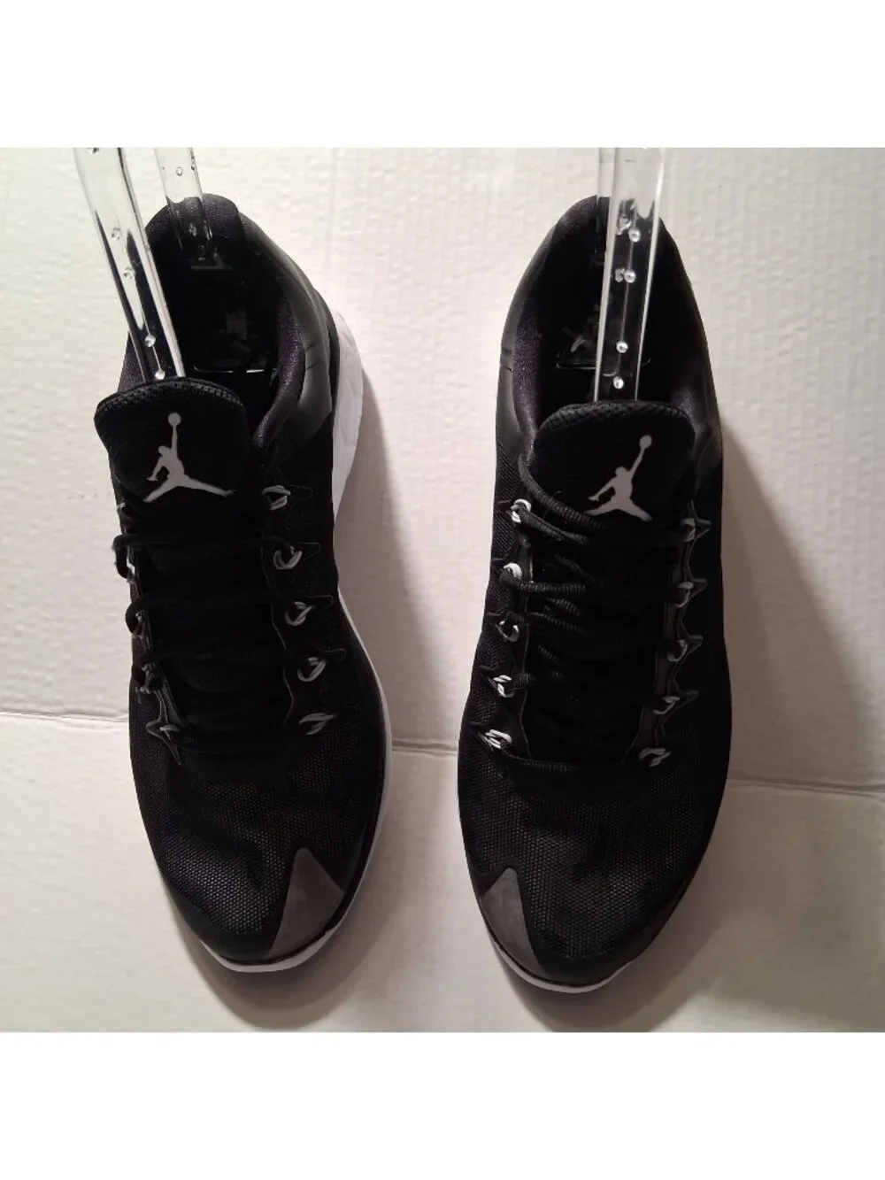 Air Jordan Trainer Mens Sneakers Black/White Size 10.5 Mesh Upper Stylish Athlet